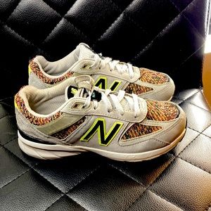 New Balance 990v5